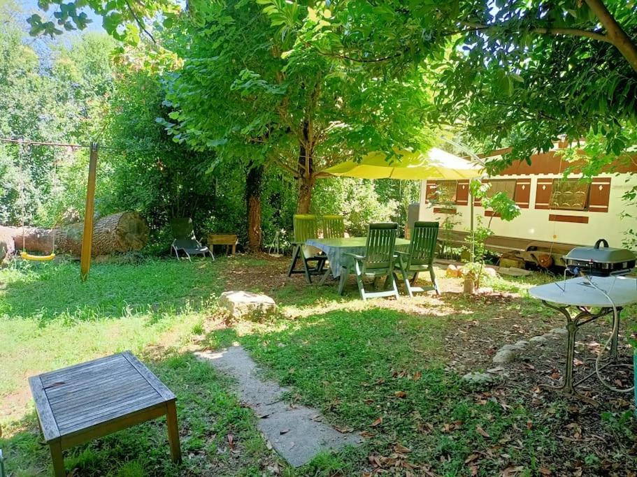 Вилла La Colline Aux Oiseaux, La Tranquillite Des Bois Molieres-sur-Ceze Экстерьер фото